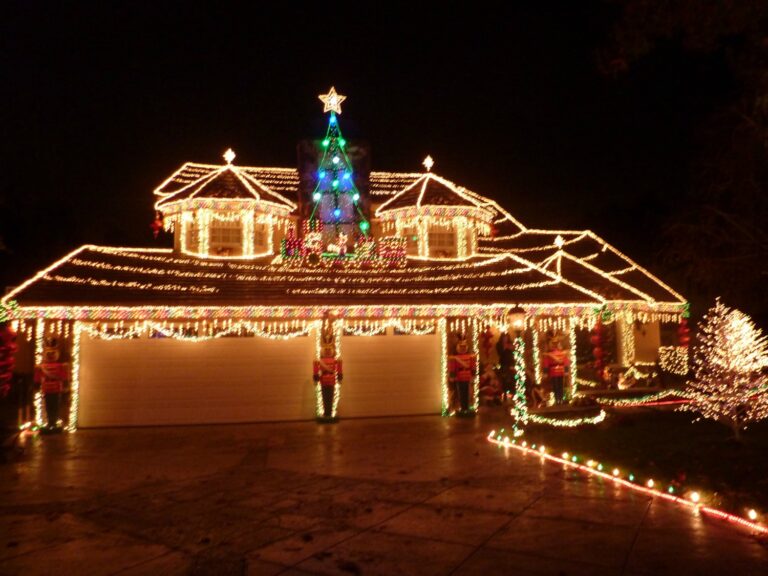 Thoroughbred Christmas Lights in Rancho Cucamonga, California