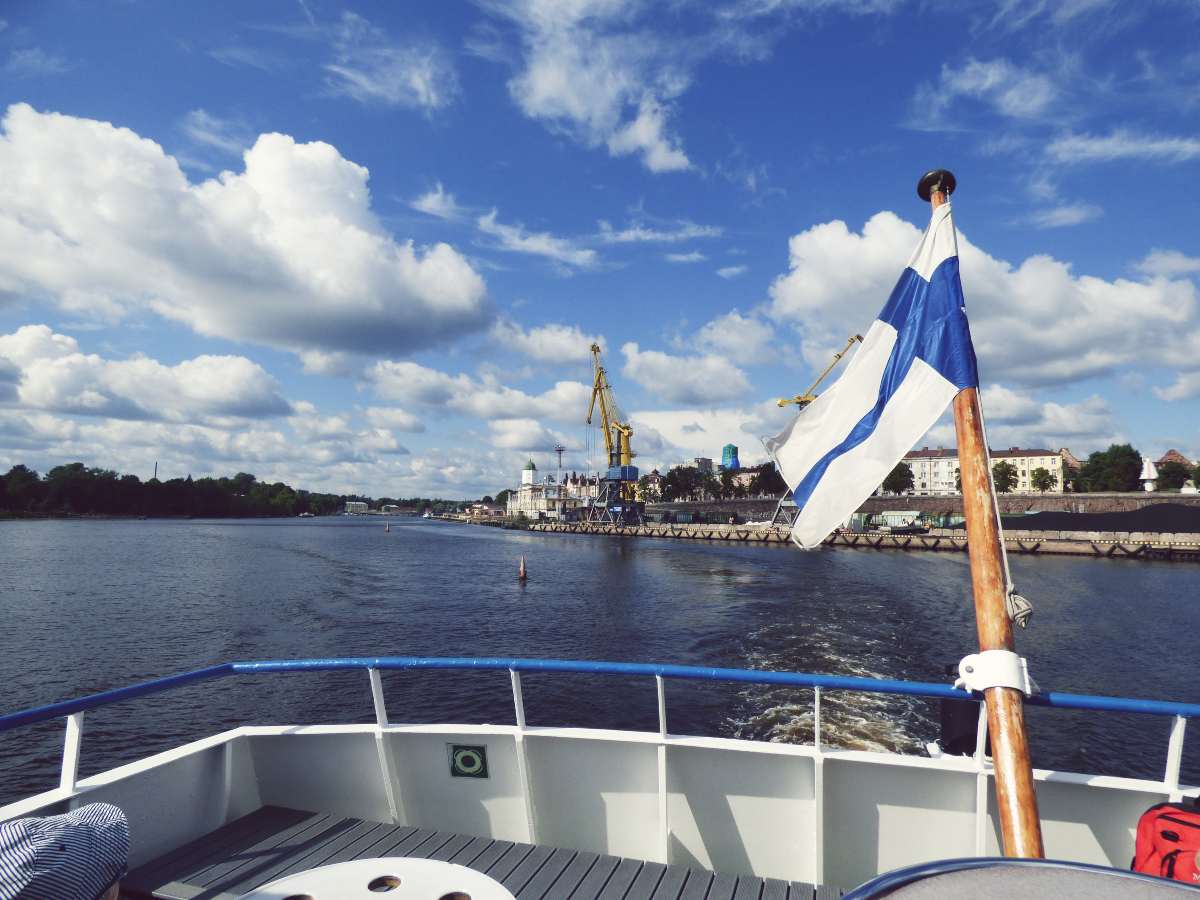 Viipuri jäämässä taakse kun laiva lähti takaisin kohti Saimaan kanavaa