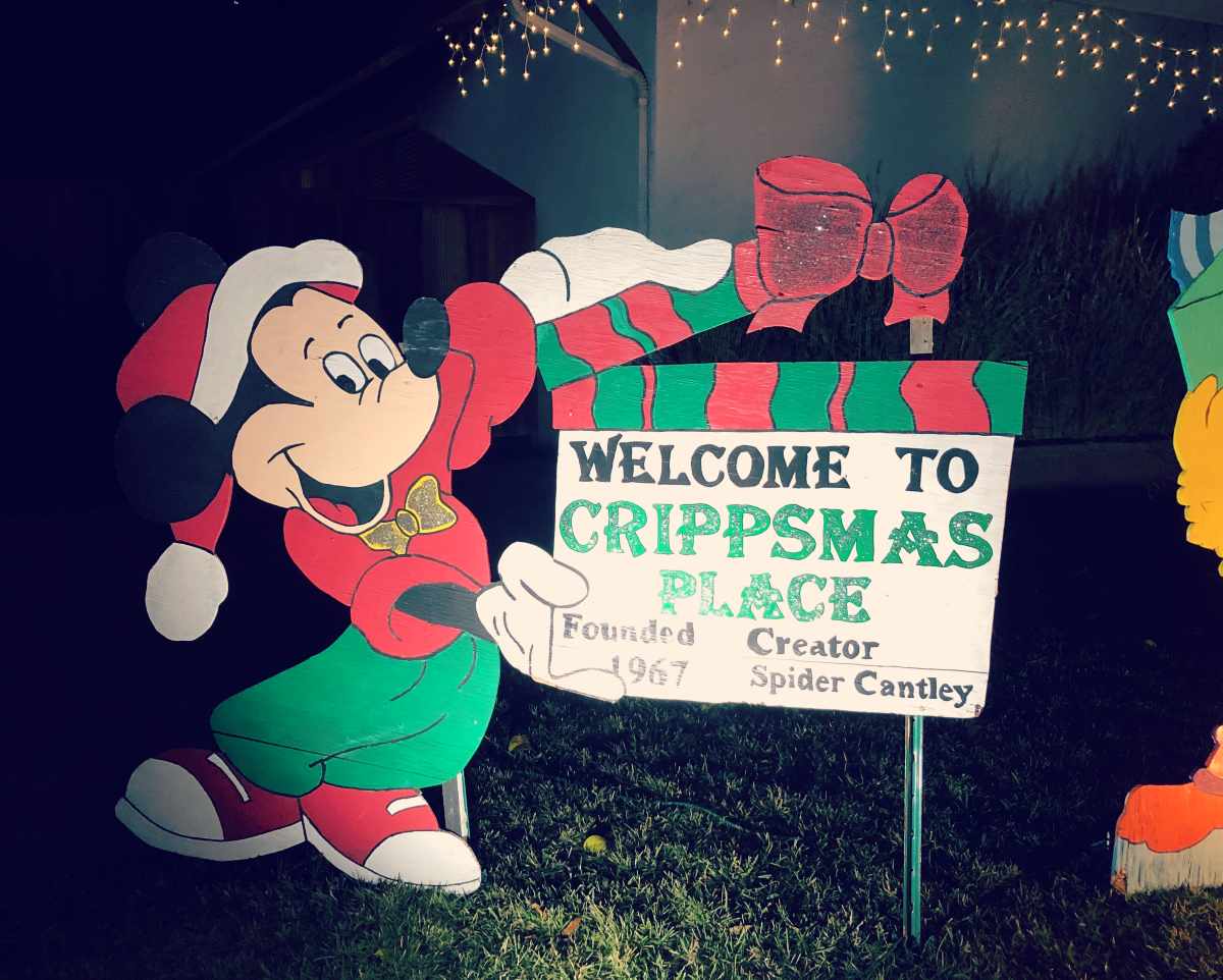 Crippsmas Place sign in Fremont