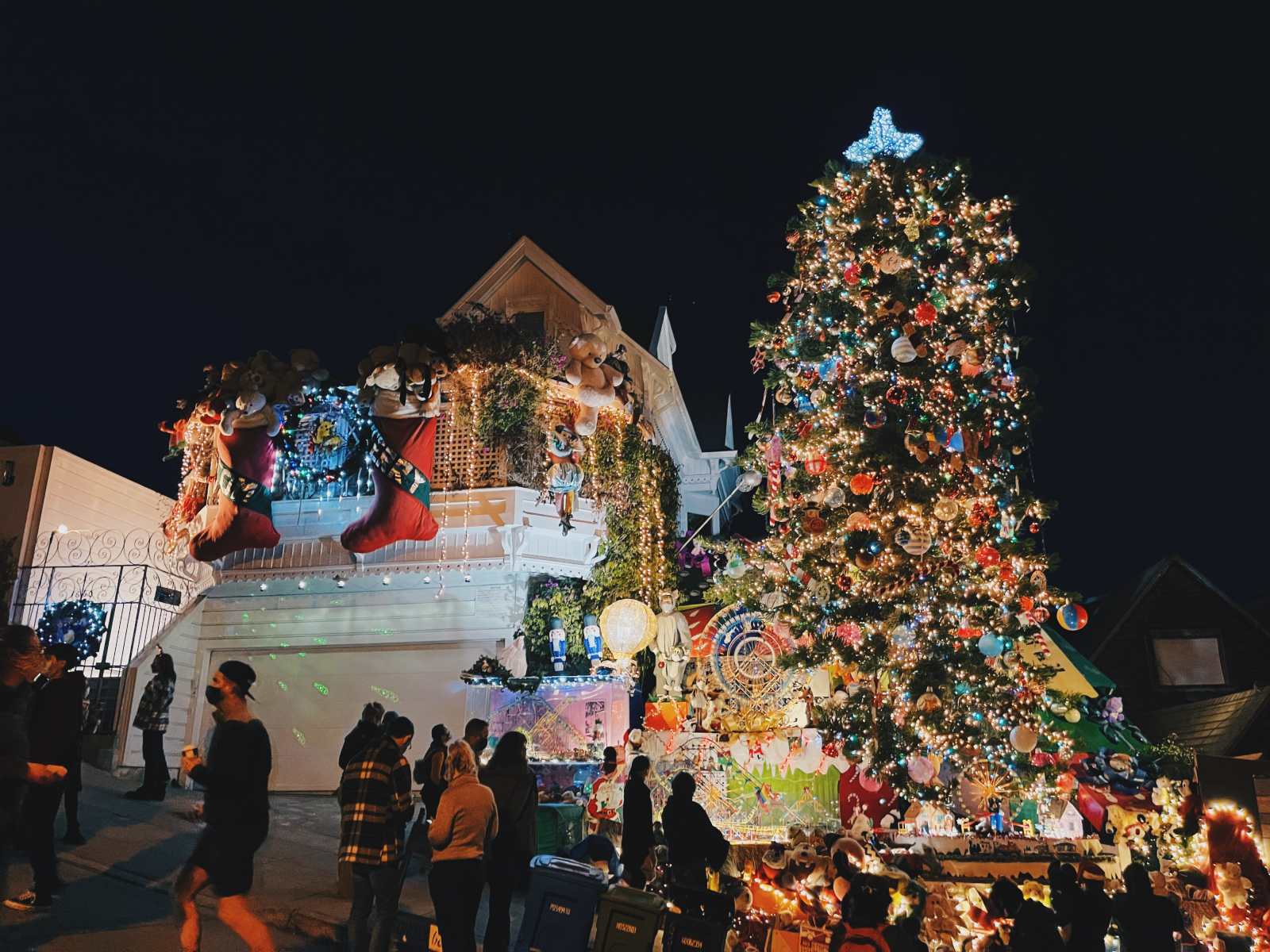 Tom and Jerry house in San Francisco is decorated with Christmas toys.