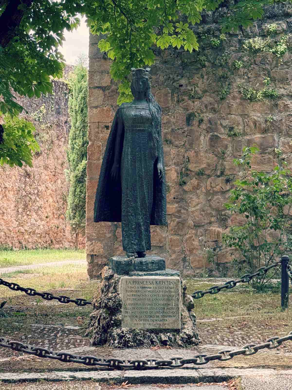 Norjan prinsessa Kristinan patsas Covarrubiaksessa, Espanjassa.