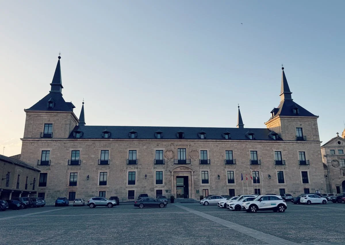 El Palacio Ducal de Lerma eli Parador de Lerman rakennus Lermassa, Espanjassa.